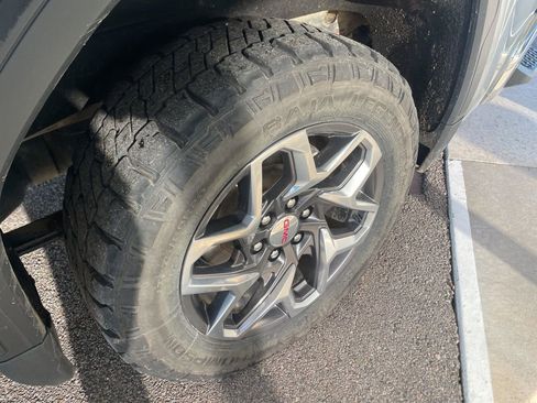 Used 2024 GMC Sierra 1500 SLT w/ SLT Premium Plus Package image 11