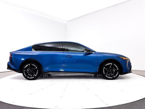 Used 2025 Kia K4 GT-Line w/ GT-Line Premium Package FWD image 11