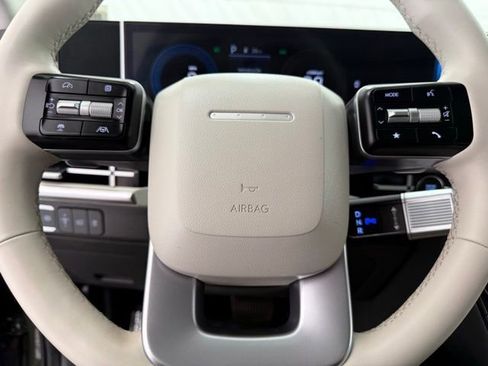 Used 2025 Hyundai Santa Fe SEL image 46