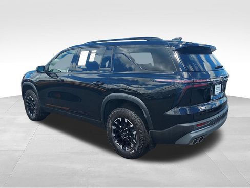 Used 2025 Chevrolet Traverse Z71 w/ LPO, Floor Liner Package AWD/4WD image 3