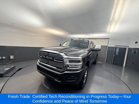Used 2024 RAM 2500 Laramie AWD/4WD image 1