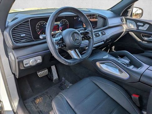Used 2024 Mercedes-Benz GLS 450 4MATIC image 13