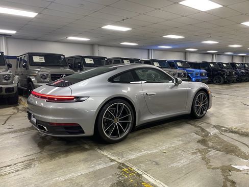 Used 2023 Porsche 911 Carrera w/ Premium Package image 2