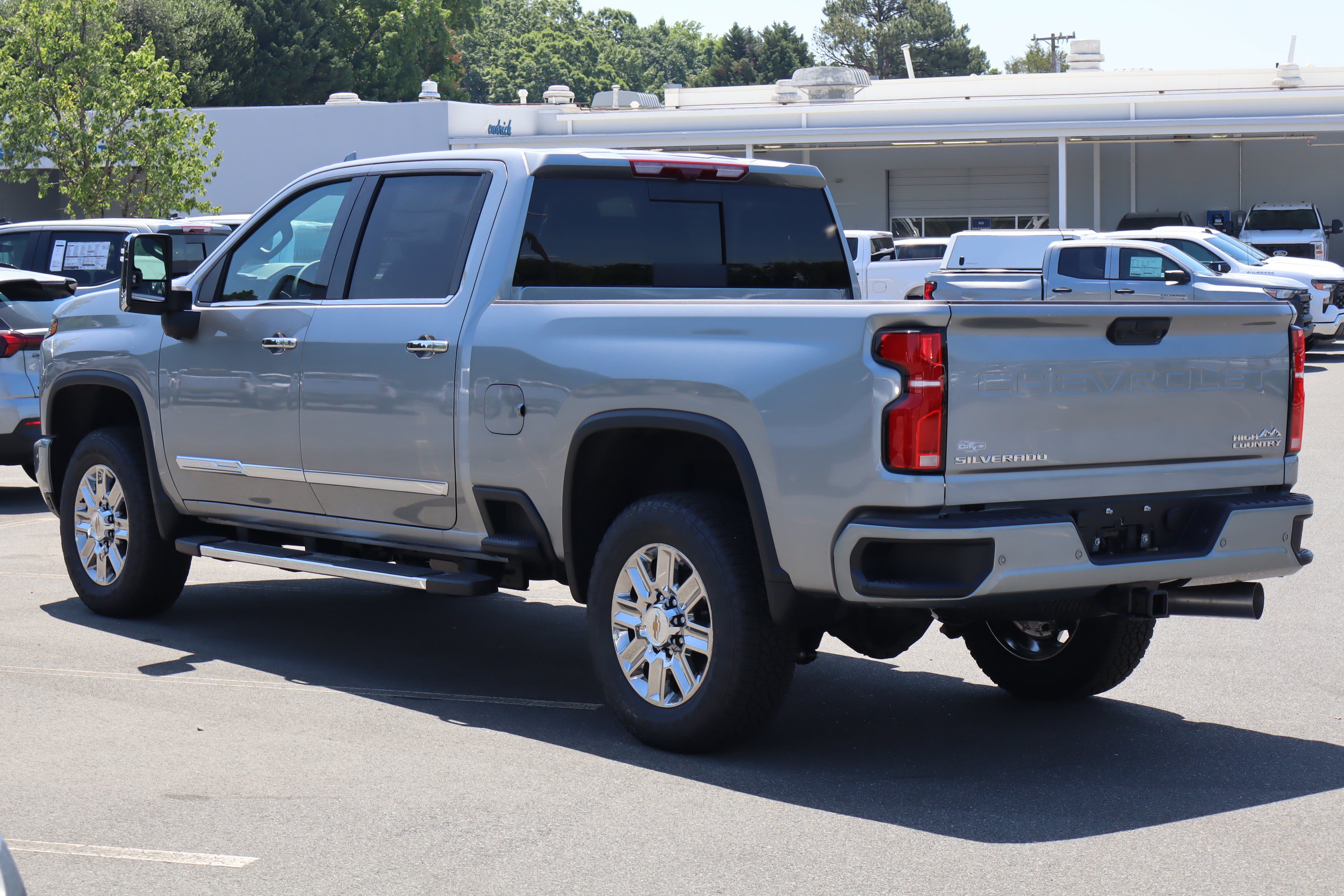 New 2026 Chevrolet Silverado 2500 High Country w/ High Country Premium Package AWD/4WD image 8