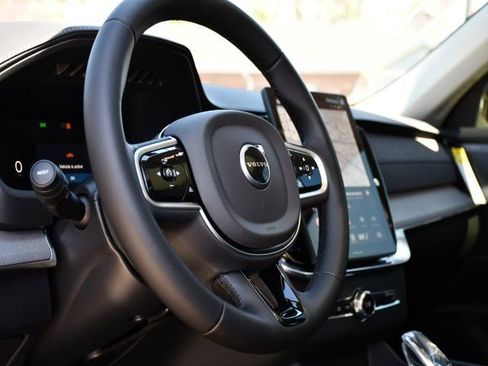 New 2026 Volvo XC90 T8 Ultra w/ Protection Package Premier AWD/4WD image 12