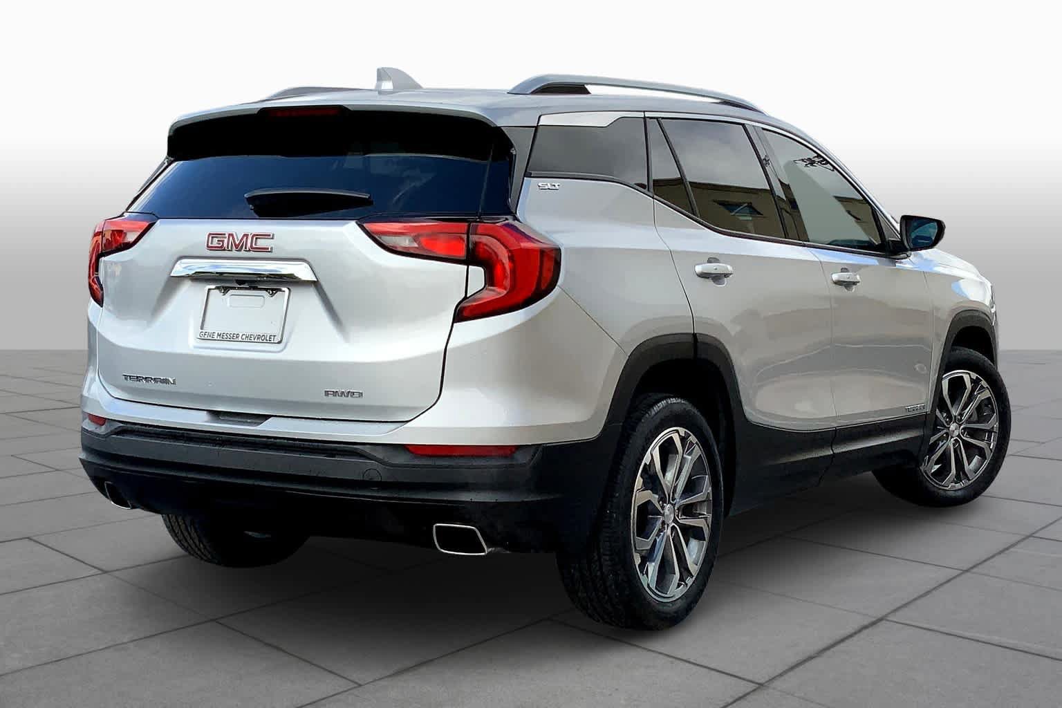 Used 2018 GMC Terrain SLT AWD/4WD image 13
