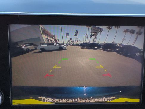 Used 2025 Nissan Rogue SV image 16