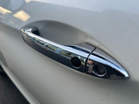 Used 2017 Honda Pilot Touring image 15