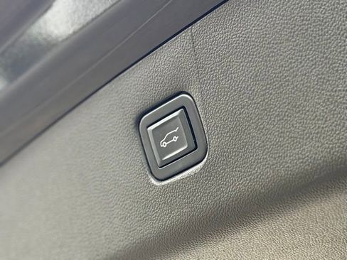 Used 2022 Chevrolet Blazer RS w/ Enhanced Convenience Package image 28