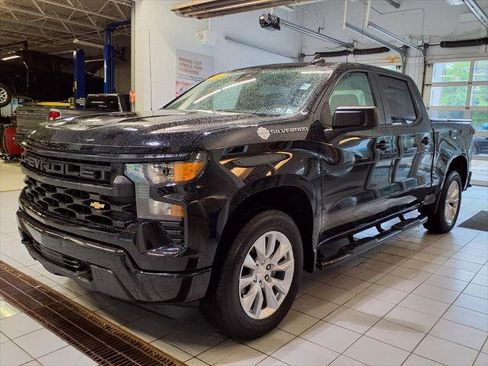 Used 2022 Chevrolet Silverado 1500 Custom AWD/4WD image 4