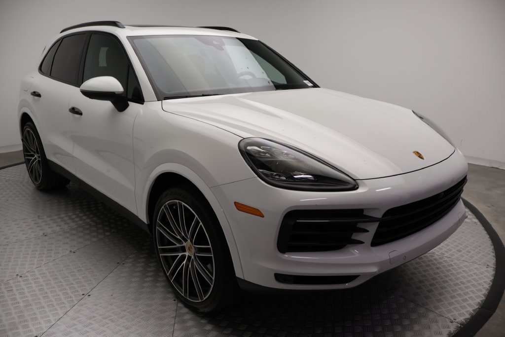 Certified 2023 Porsche Cayenne S AWD/4WD image 6