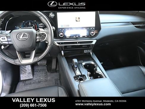 Used 2025 Lexus RX 350 F Sport w/ Convenience Package FWD image 17