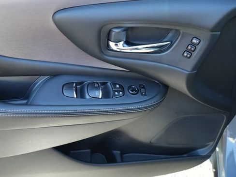 Used 2024 Nissan Murano SL AWD/4WD image 22