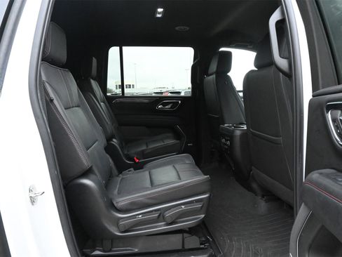 Used 2023 Chevrolet Suburban RST w/ Luxury Package image 25