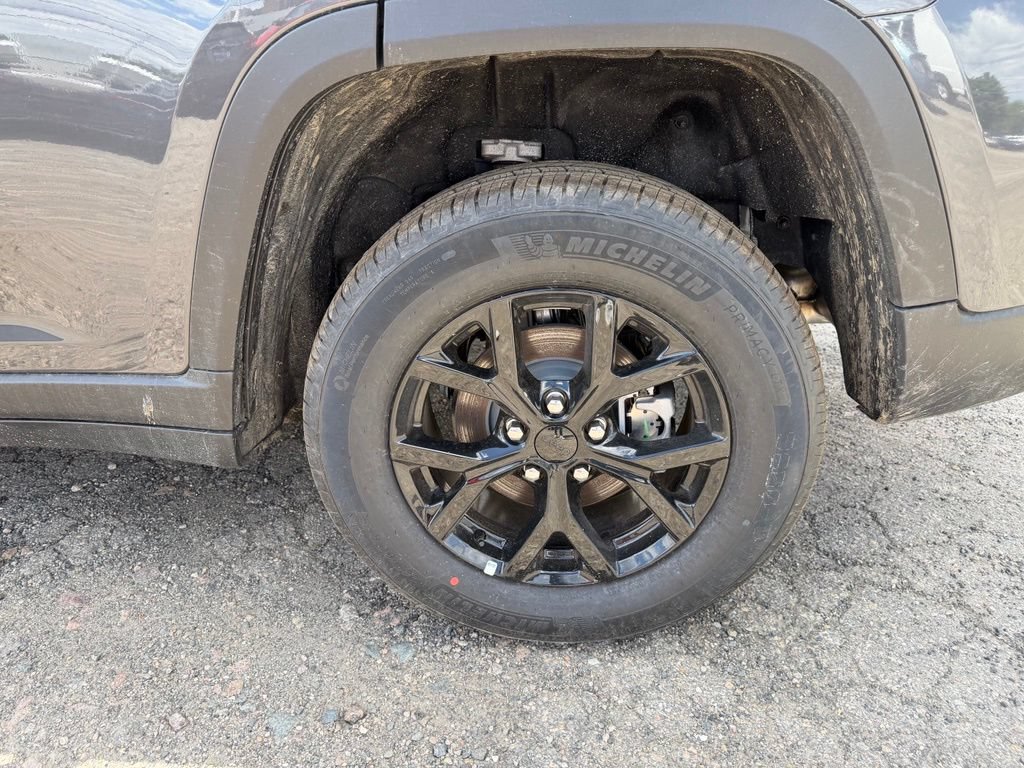 New 2026 Jeep Grand Cherokee Altitude AWD/4WD image 26