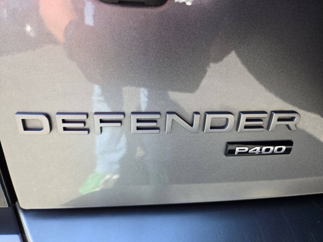 Used 2021 Land Rover Defender 110 X-Dynamic HSE AWD/4WD image 11