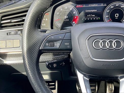 Used 2022 Audi SQ7 Premium Plus w/ SQ7 Executive Package image 16