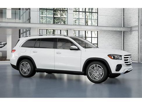 Used 2025 Mercedes-Benz GLS 450 4MATIC image 13