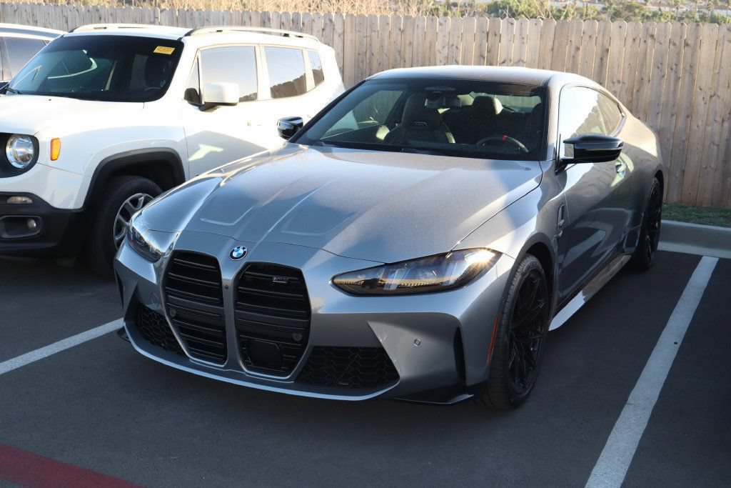 Used 2027 BMW M4 Competition RWD image 2