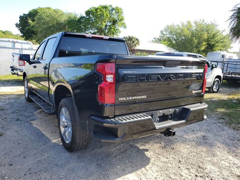 Used 2024 Chevrolet Silverado 1500 Custom image 4