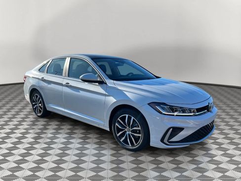 New 2026 Volkswagen Jetta SE image 1