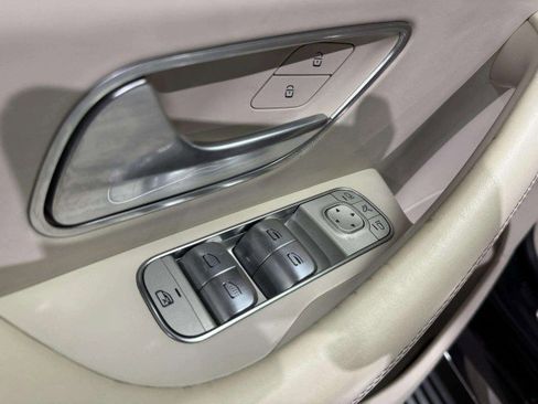 Used 2021 Mercedes-Benz Maybach GLS 600 4MATIC image 26