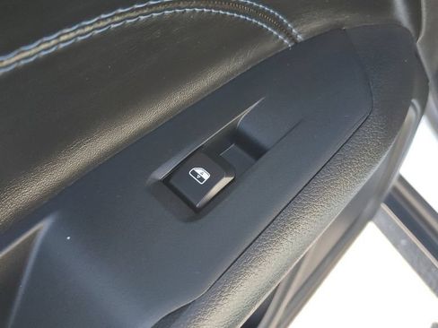 Used 2026 Jeep Compass Latitude AWD/4WD image 17