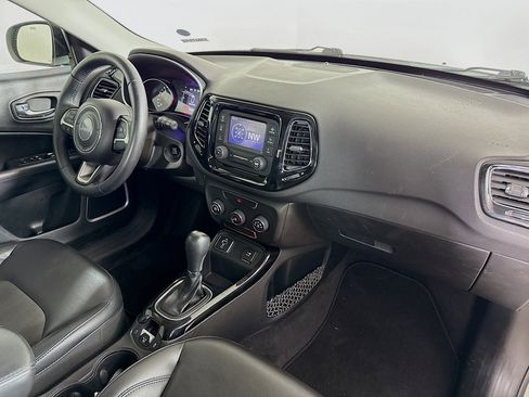 Used 2018 Jeep Compass Altitude image 35