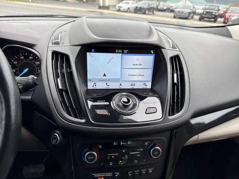 Used 2019 Ford Escape Titanium image 24