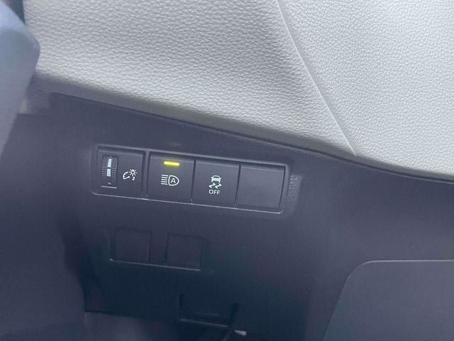 Used 2026 Toyota Corolla Cross L AWD/4WD image 21
