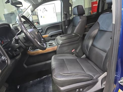 Used 2018 Chevrolet Silverado 1500 LTZ w/ Max Trailering Package AWD/4WD image 18