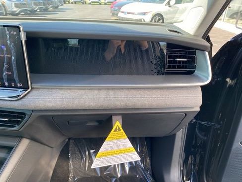 New 2025 Volkswagen Tiguan S image 46