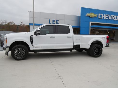 Used 2023 Ford F350 XLT w/ 360-Degree Camera Package image 2