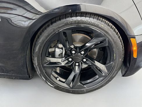 Used 2020 Chevrolet Camaro LT RWD image 30