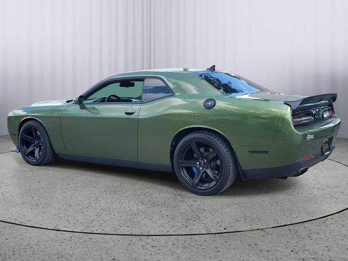 Used 2022 Dodge Challenger SRT Hellcat RWD image 7