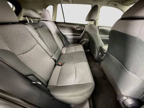 Certified 2025 Toyota RAV4 XLE AWD/4WD image 27