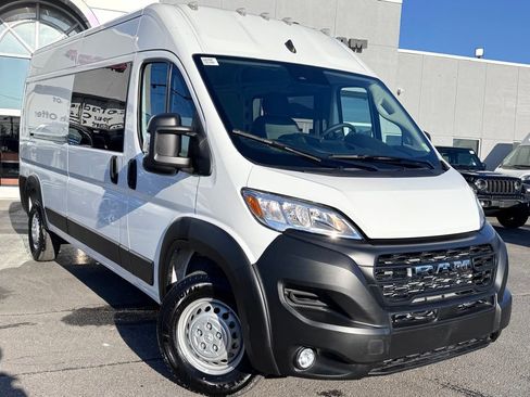 Used 2025 RAM ProMaster 2500 w/ Crew Van Package image 1