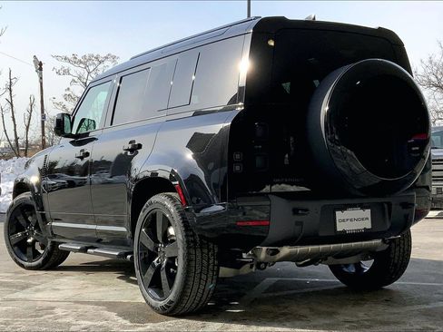 New 2026 Land Rover Defender 110 X-Dynamic SE image 12