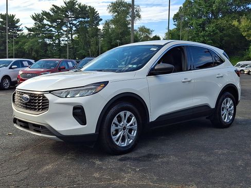 Certified 2023 Ford Escape Active AWD/4WD image 3
