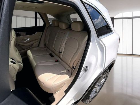 Used 2022 Mercedes-Benz GLC 300 image 26