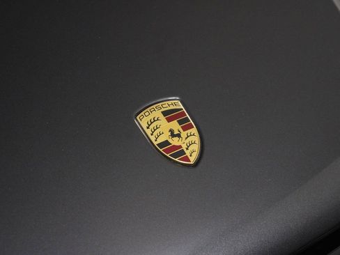 Certified 2025 Porsche Macan S image 29