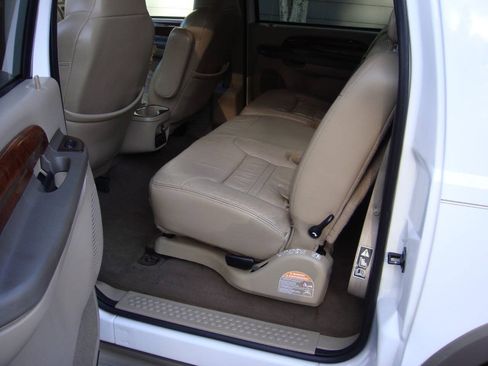Used 2001 Ford Excursion Limited AWD/4WD image 12