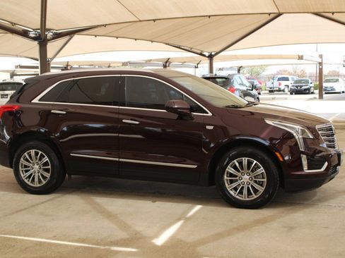 Used 2018 Cadillac XT5 Luxury w/ Driver Awareness Package image 15