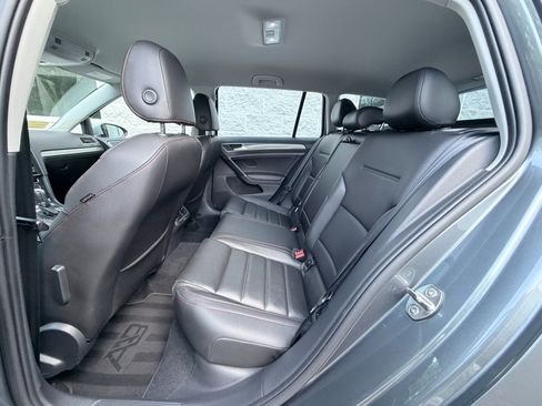 Used 2018 Volkswagen Golf Alltrack S AWD/4WD image 14