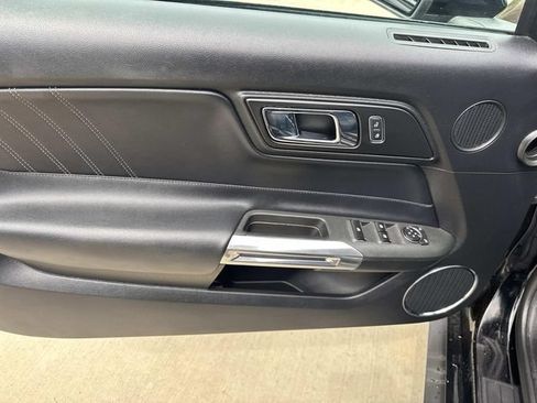 Used 2017 Ford Mustang GT Premium RWD image 18
