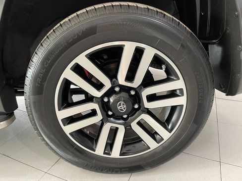 Used 2016 Toyota 4Runner Limited image 13