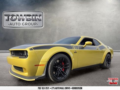 Used 2021 Dodge Challenger R/T Scat Pack RWD image 1