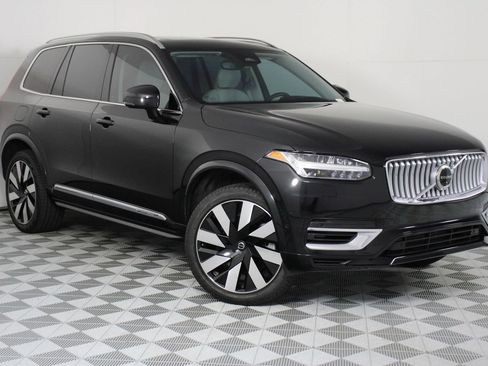 Used 2023 Volvo XC90 T8 Ultimate w/ Protection Package Premier AWD/4WD image 34