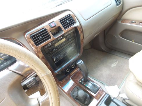 Used 1999 Toyota 4Runner Limited AWD/4WD image 11