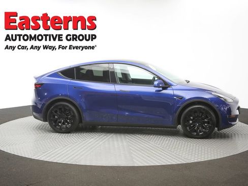 Used 2021 Tesla Model Y 2WD image 40